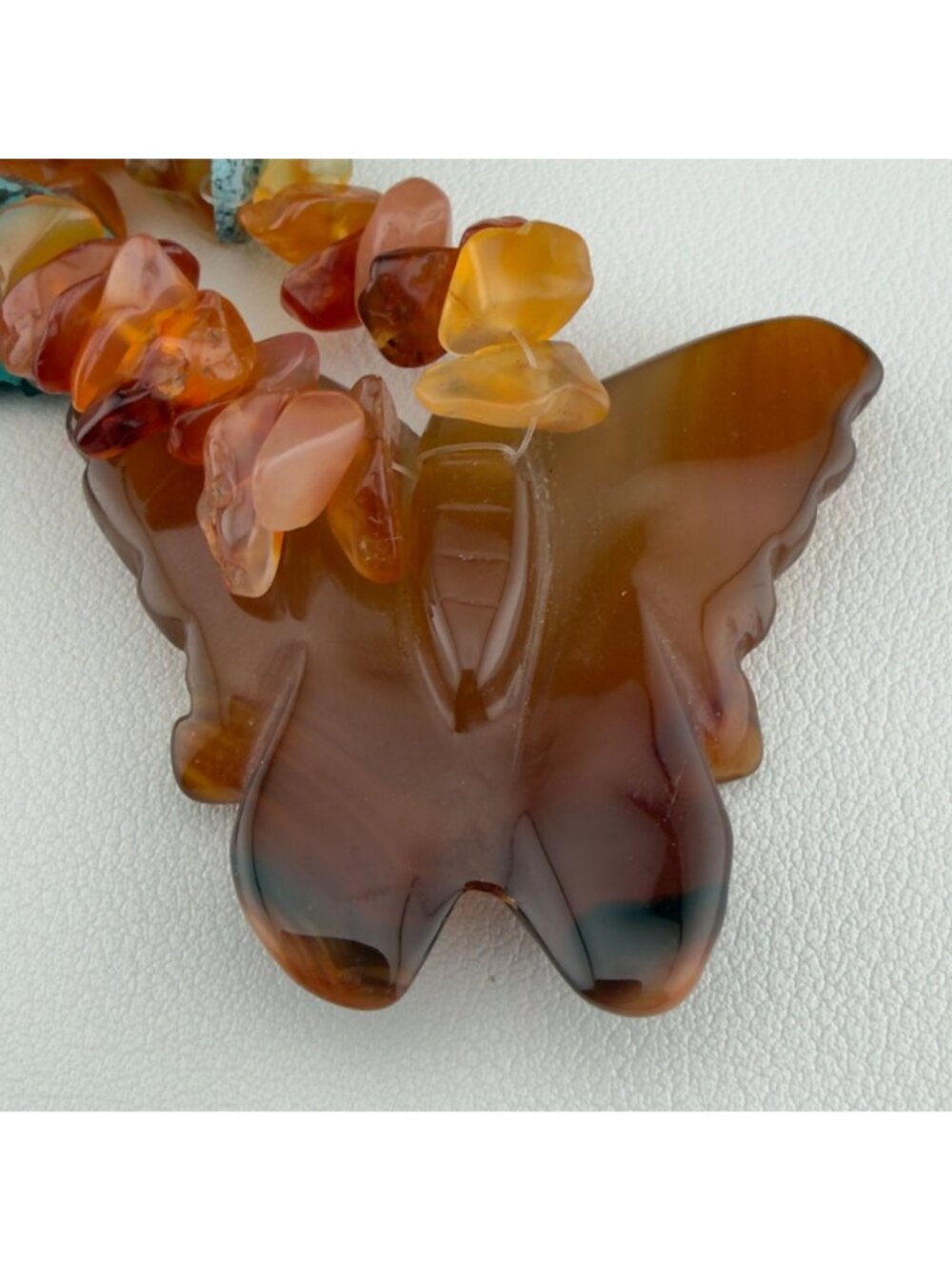 Vintage Carved Butterfly Stone Chip Pendant Necklace Southwestern Boho Statement - Picture 6 of 12
